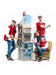 ONKEL ULI und die Musikmaschine – DIE multimediale Comedy Musik Show!